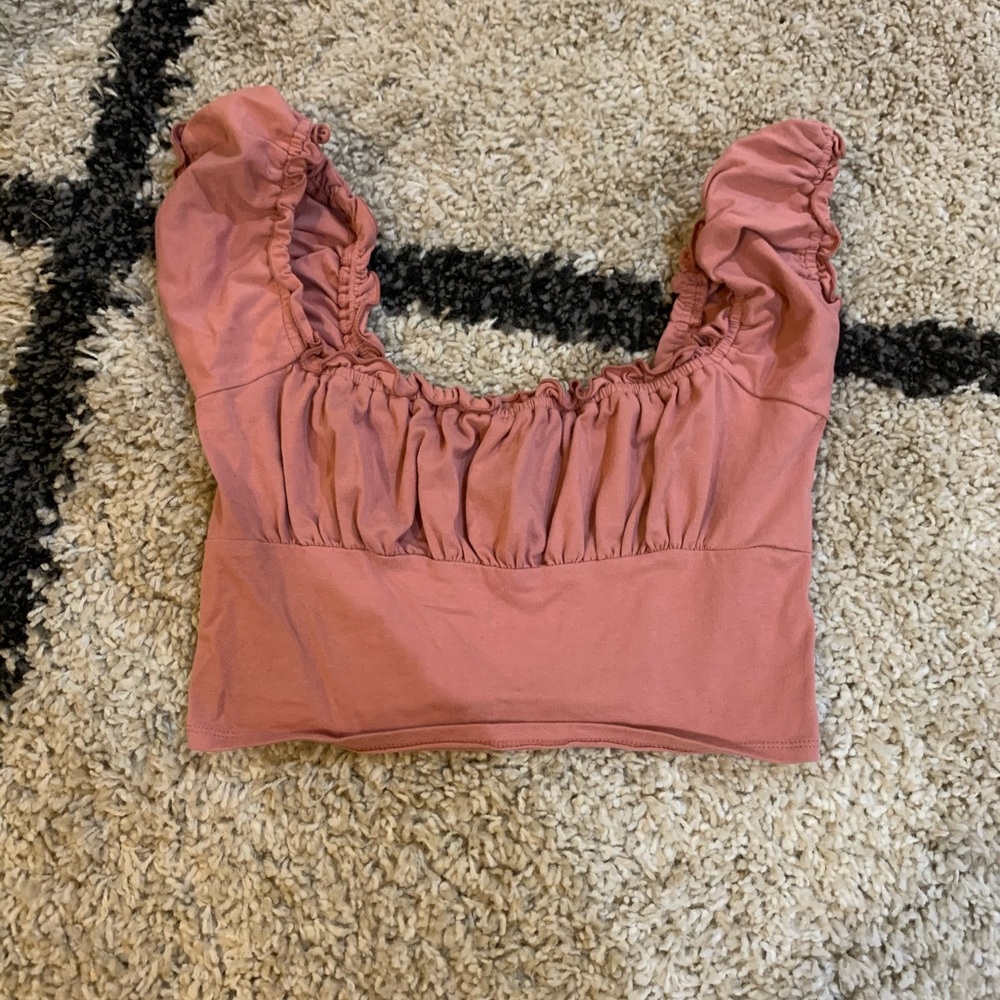 Puff sleeve crop top